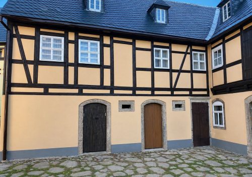 Sanierung Fassade und Holzbauteile Ort: Grünhainichen Auftraggeber: Privat